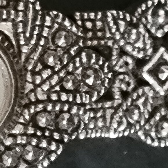 Vintage Viviani Silver Tone Pearlized Japanese Movement Quartz Wristwatch Works - Picture 3 of 6